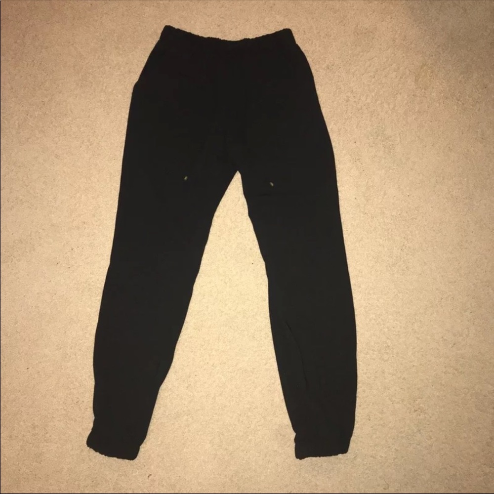 Women’s S black joggers pants (dress of casual)